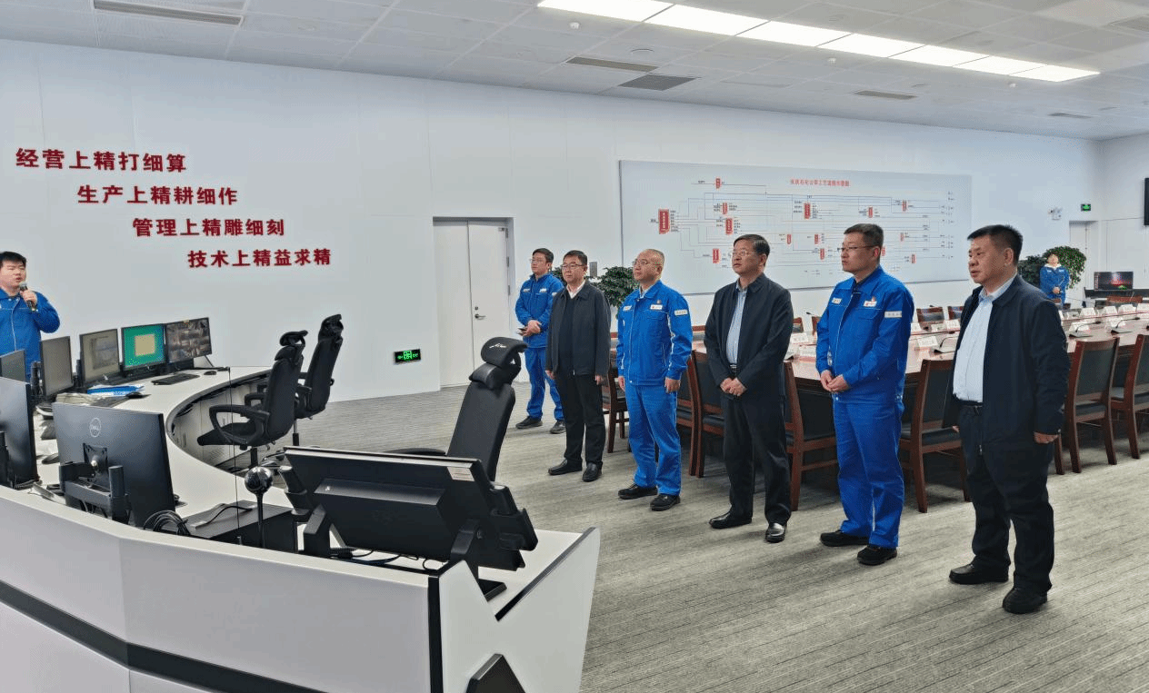 深化校企合作，共育專業人才——校長錢建華率隊走訪中國石油長慶石化公司調研計算機及辦公設備維修領域合作
